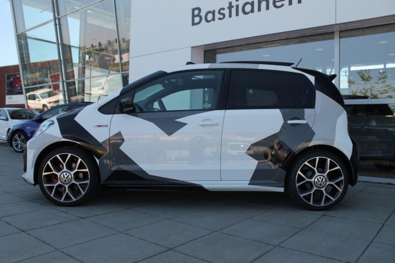 volkswagen-up-gti-camo-5.jpg