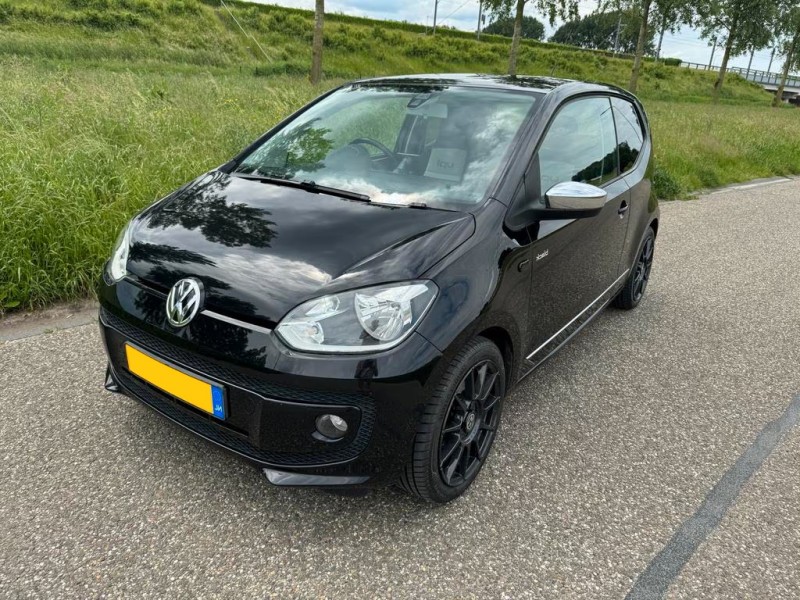 VW Up black.jpg